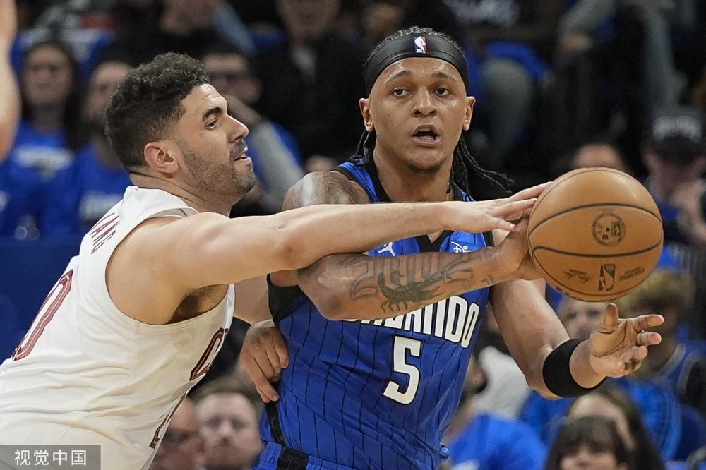 加拿大站的 加拿大站的