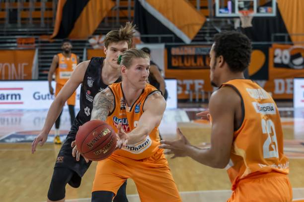 在比尔续约 在比尔续约