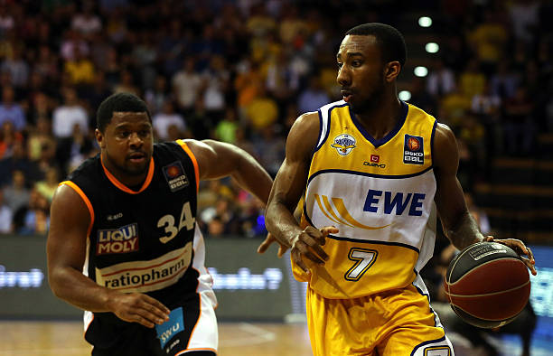 次出现在 次出现在